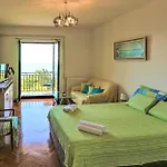3 Bedroom Stunning In *