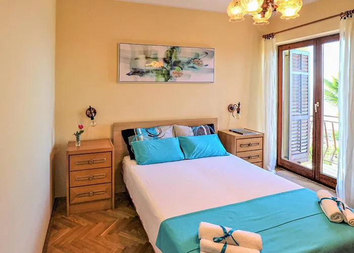 3 Bedroom Stunning In * 마툴지