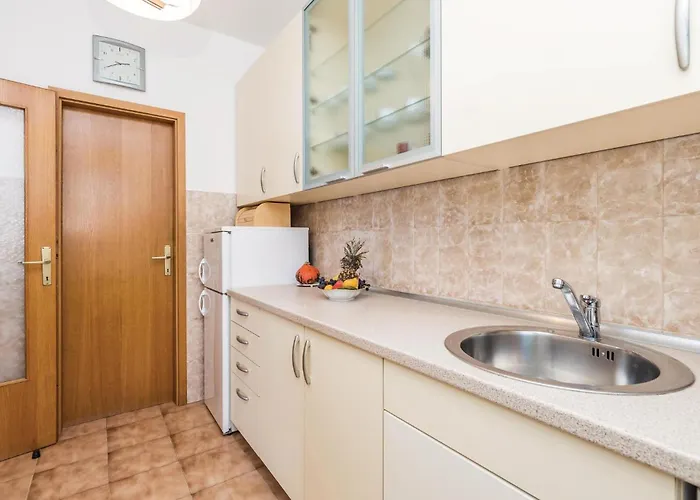 3 Bedroom Stunning In 펜션 *
