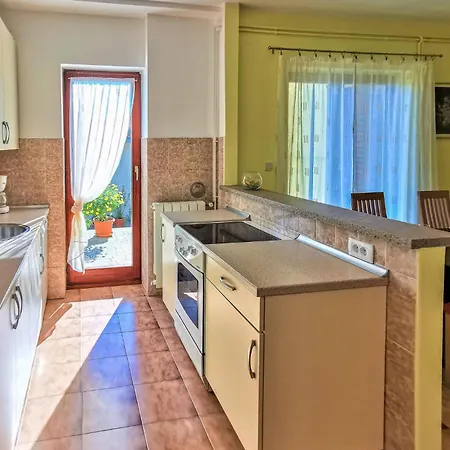 3 Bedroom Stunning In Matulji